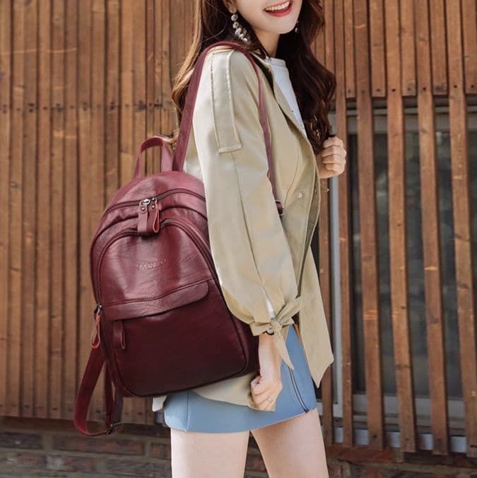 レザーリュック 大容量本革調多機能通学鞄黒色