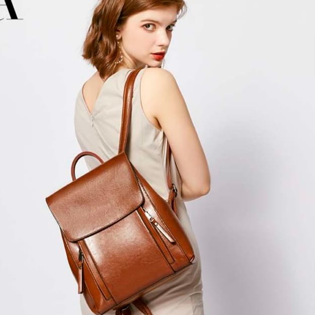 レザーリュック本革女性向けビジネス鞄