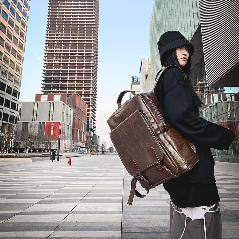 レザーリュック 本革製電子機器対応鞄 都市型上質革製背負鞄 ビジネス