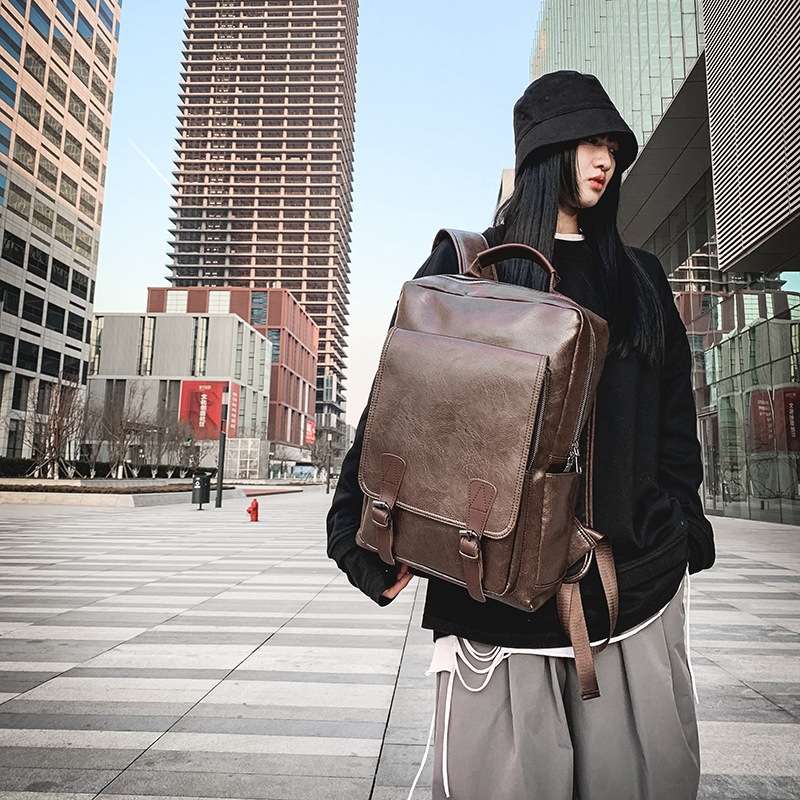 レザーリュック 本革製電子機器対応鞄 都市型上質革製背負鞄 ビジネス