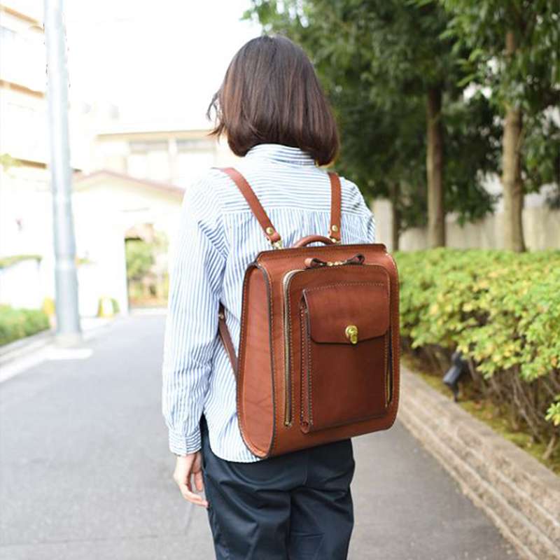 レザーリュック 本革多機能パソコン収納 ビジネス
