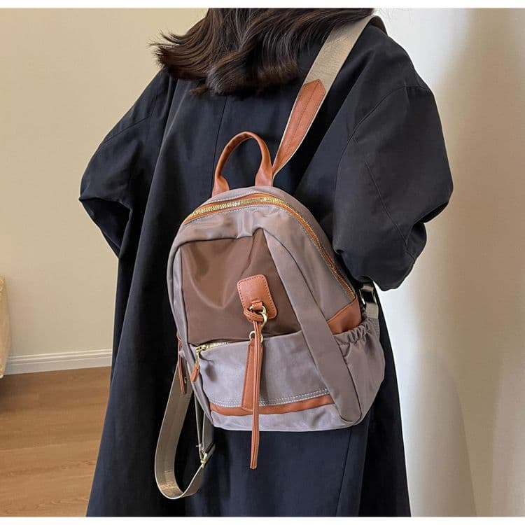 レザーリュック 女性用上品本革装飾通勤背負鞄 ビジネス