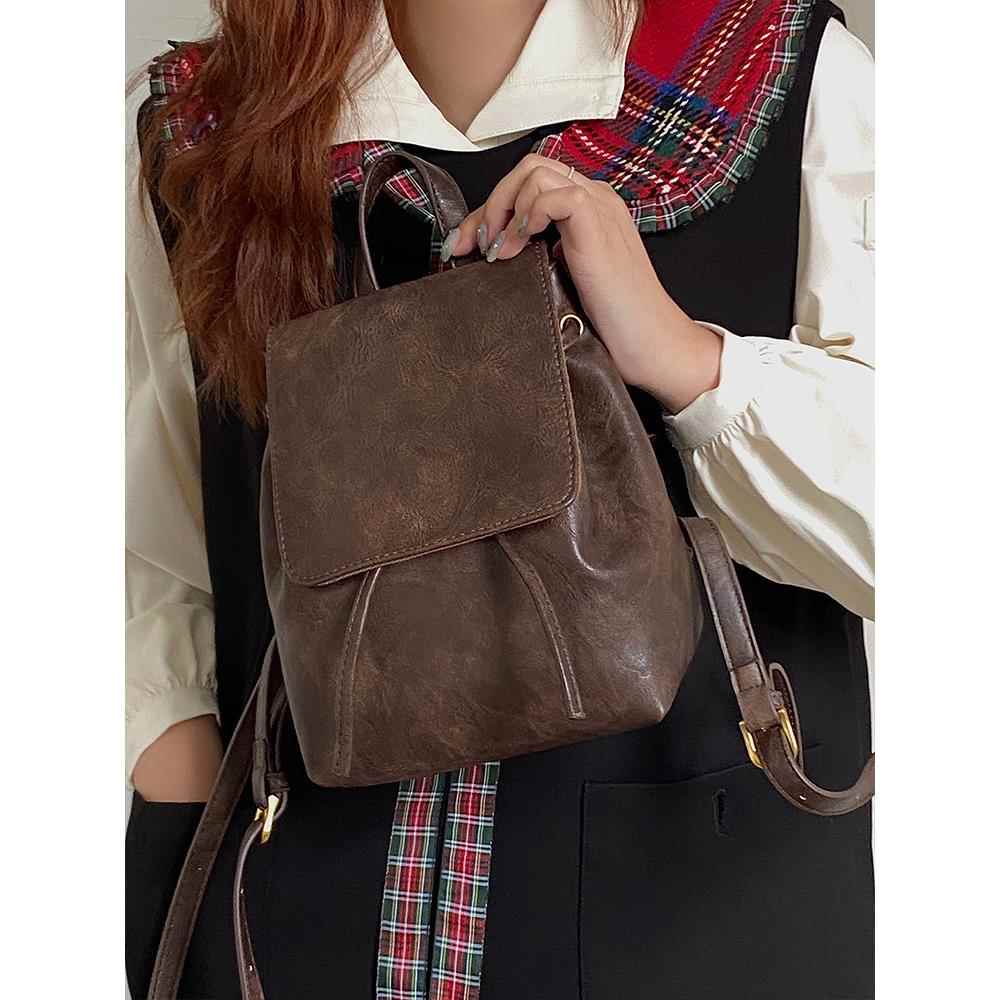 レザーリュック  上品な茶色きれいめ大人女性向け ビジネス
