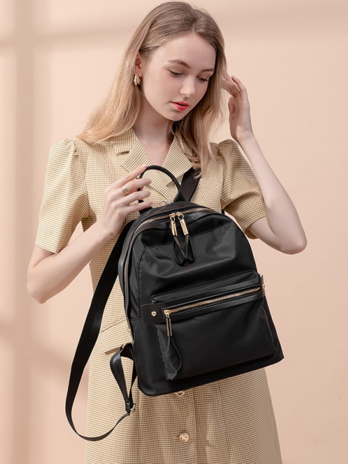 レザーリュック きれいめ大人コンパクト上品 ビジネス