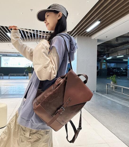 レザーリュック フェイクレザー リュック 大容量 通学 ビジネス 多機能