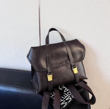 レザーリュック 本革風多機能ショルダーバッグ ビジネス