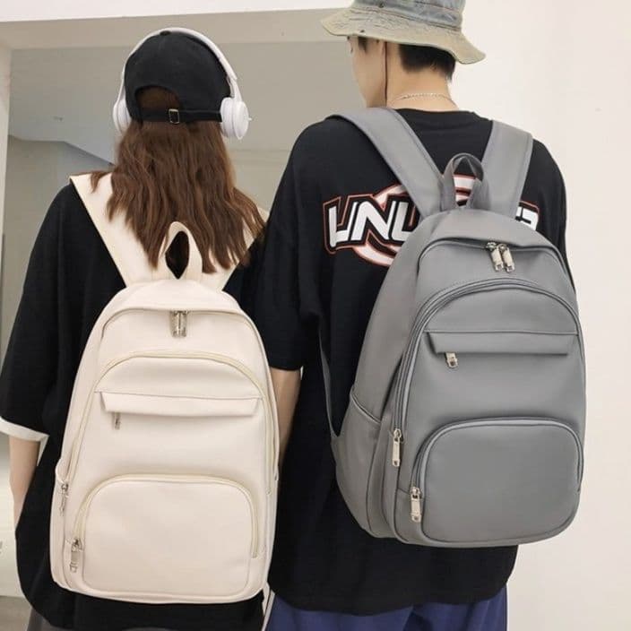 多機能軽量大容量スポーツ用　PUレザーリュック