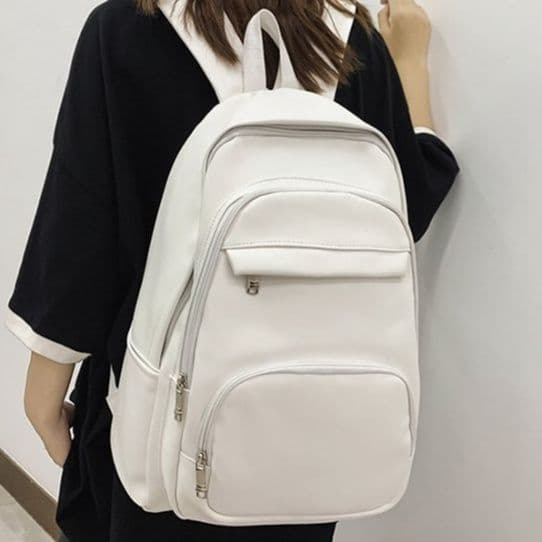 多機能軽量大容量スポーツ用　PUレザーリュック