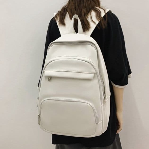 多機能軽量大容量スポーツ用　PUレザーリュック