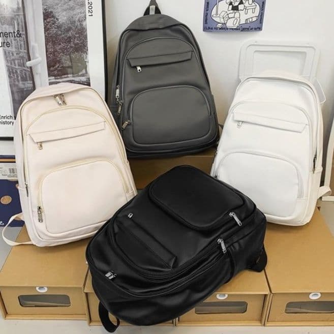 多機能軽量大容量スポーツ用　PUレザーリュック