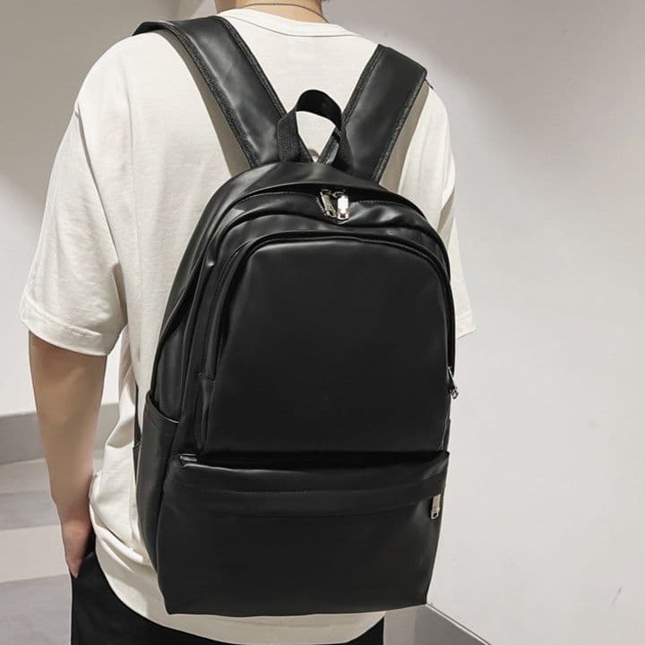 シンプル合成皮革レザー　通学リュック