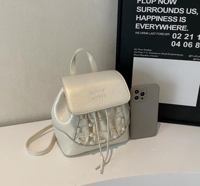 透明ポケット付きフェイクレザーリュック