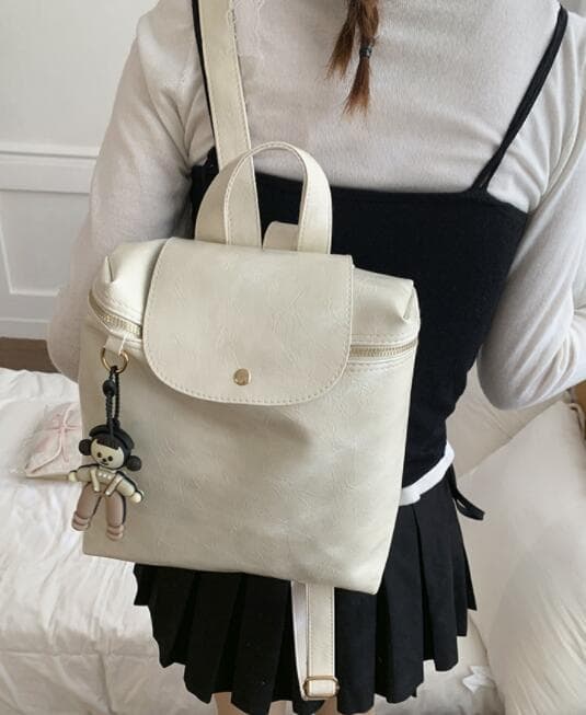 レザーリュック 合成皮革多機能背負い鞄ハンド付き 通学