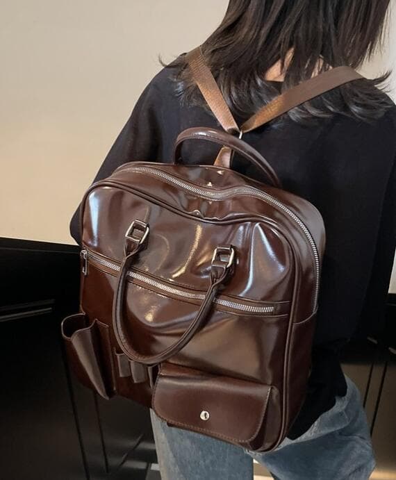 レザーリュック多機能 ハンドバッグ兼用 斜めがけ対応 ビジネス