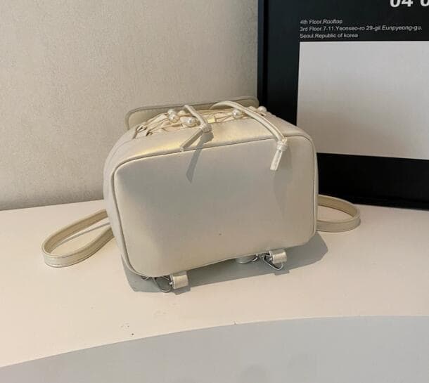 透明ポケット付きフェイクレザーリュック