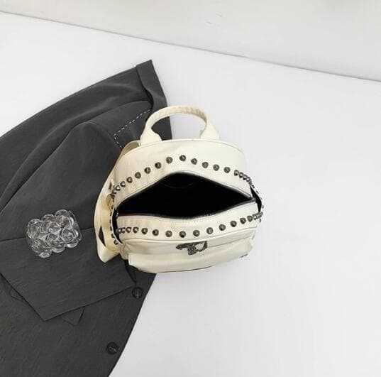 レザーリュック 十字架スタッズ付きフェイク 通学