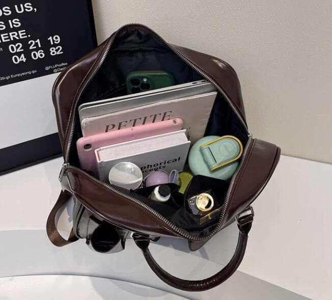 レザーリュック多機能 ハンドバッグ兼用 斜めがけ対応 ビジネス