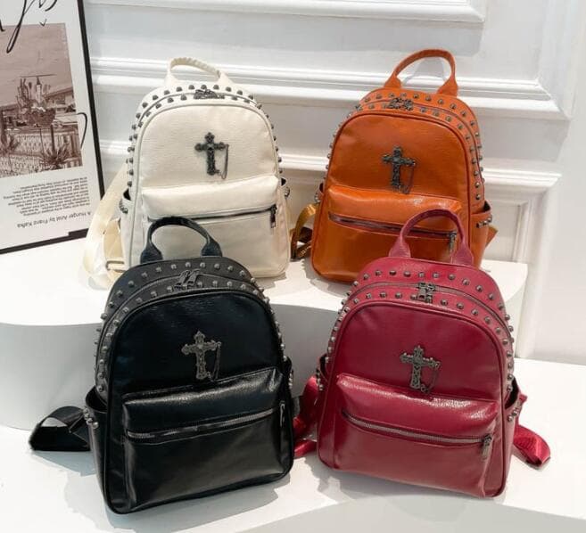 レザーリュック 十字架スタッズ付きフェイク 通学
