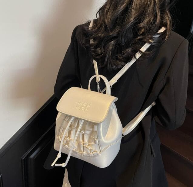 透明ポケット付きフェイクレザーリュック