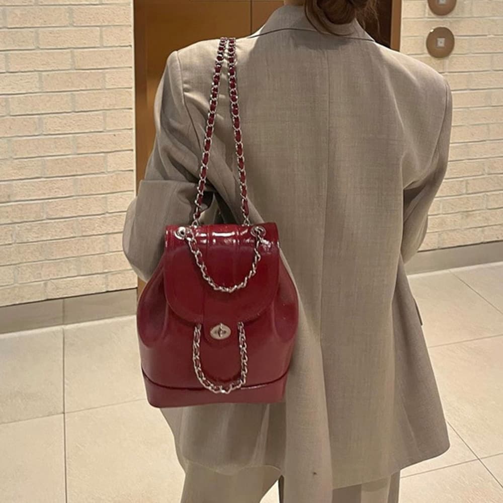 レザーリュック レザー風巾着リュック チェーン付きミニバッグ