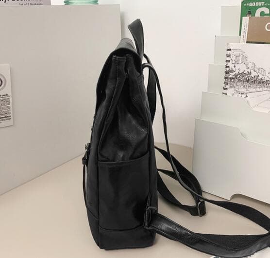 レザーリュック フェイクレザー リュック 大容量 通学 ビジネス 多機能