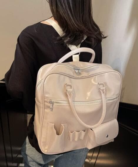 レザーリュック多機能 ハンドバッグ兼用 斜めがけ対応 ビジネス