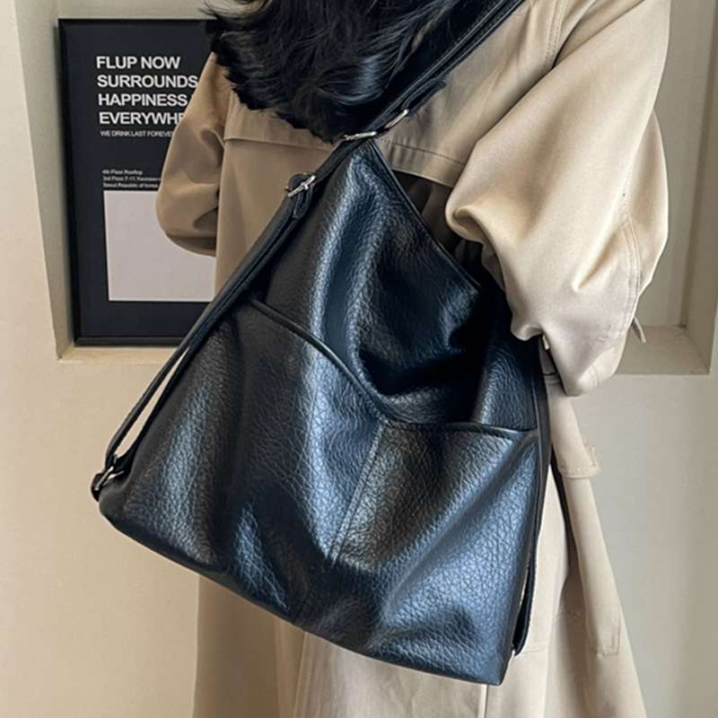 レザーリュック 本革女性用三通り鞄 背負い型手提げ肩掛け ビジネス