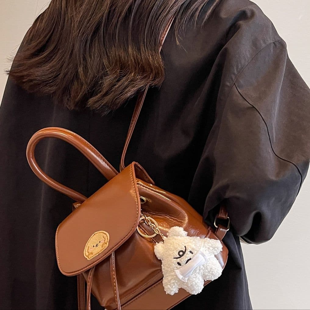 レザーリュック 小ぶりな合成皮革二通りミニリュック 通学