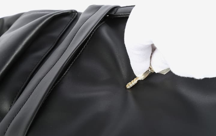 レザーリュック 男性用本革背負い鞄 洗練された多機能型 ビジネス