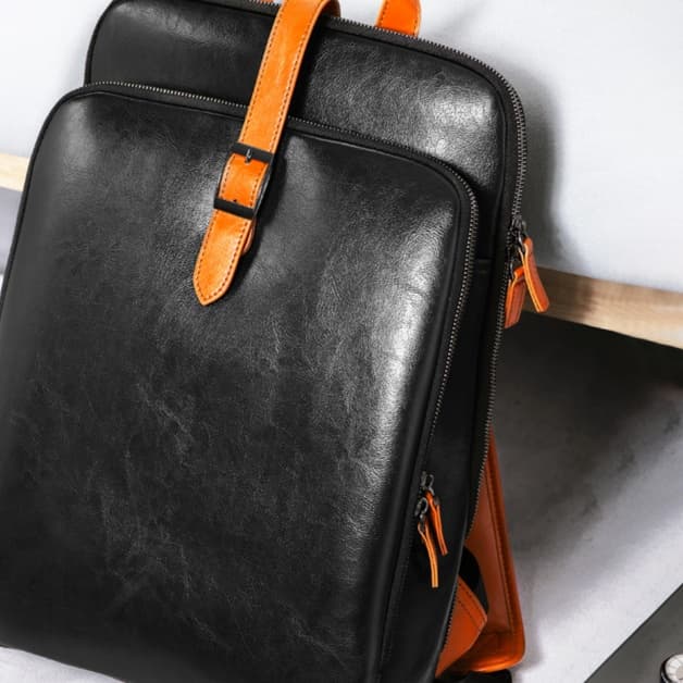 レザーリュック 本革仕切り豊富メンズリュック橙色持ち手 ビジネス