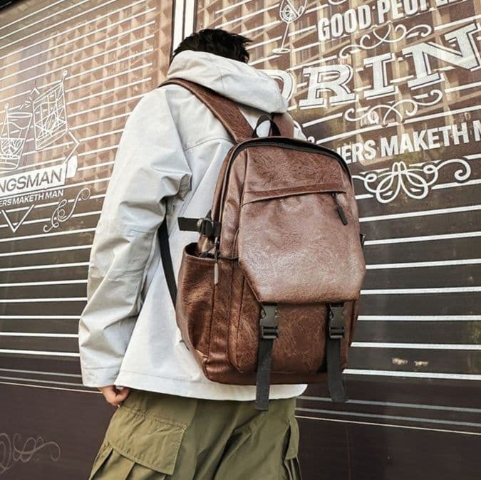 レザーリュック 男性用本革鞄 上質革製通勤通学背負い鞄
