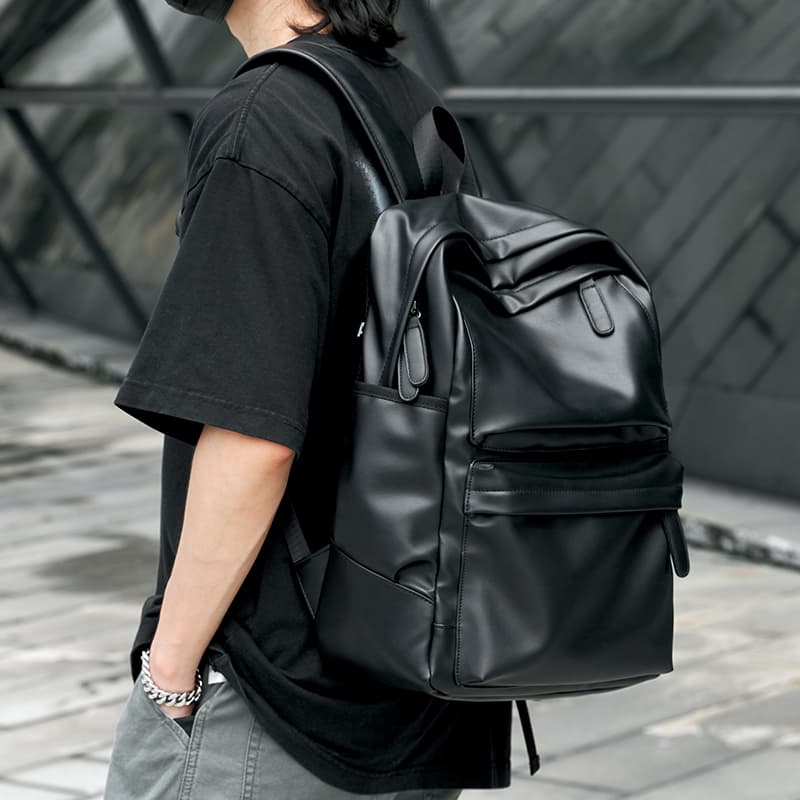 レザーリュック 男性用本革背負い鞄 洗練された多機能型 ビジネス