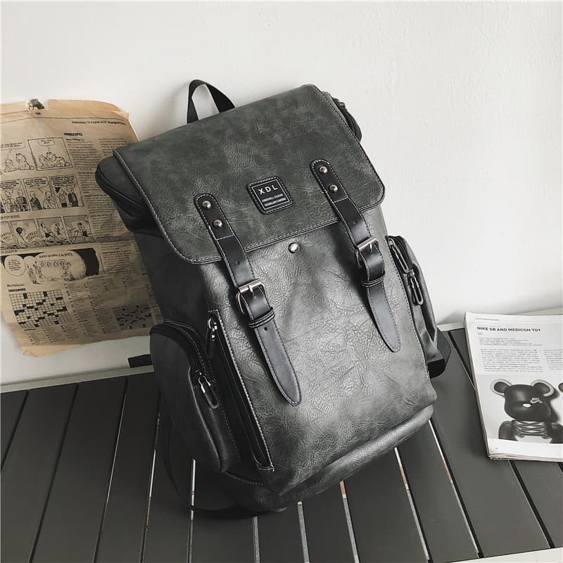 レザーリュック　男性用本革鞄 都市型 ビジネス